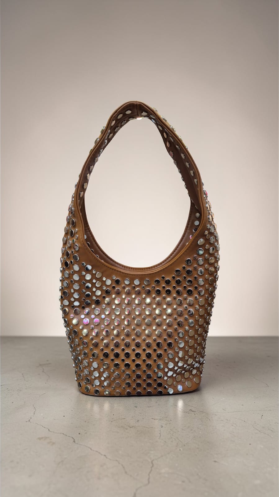 Bolso Tachas