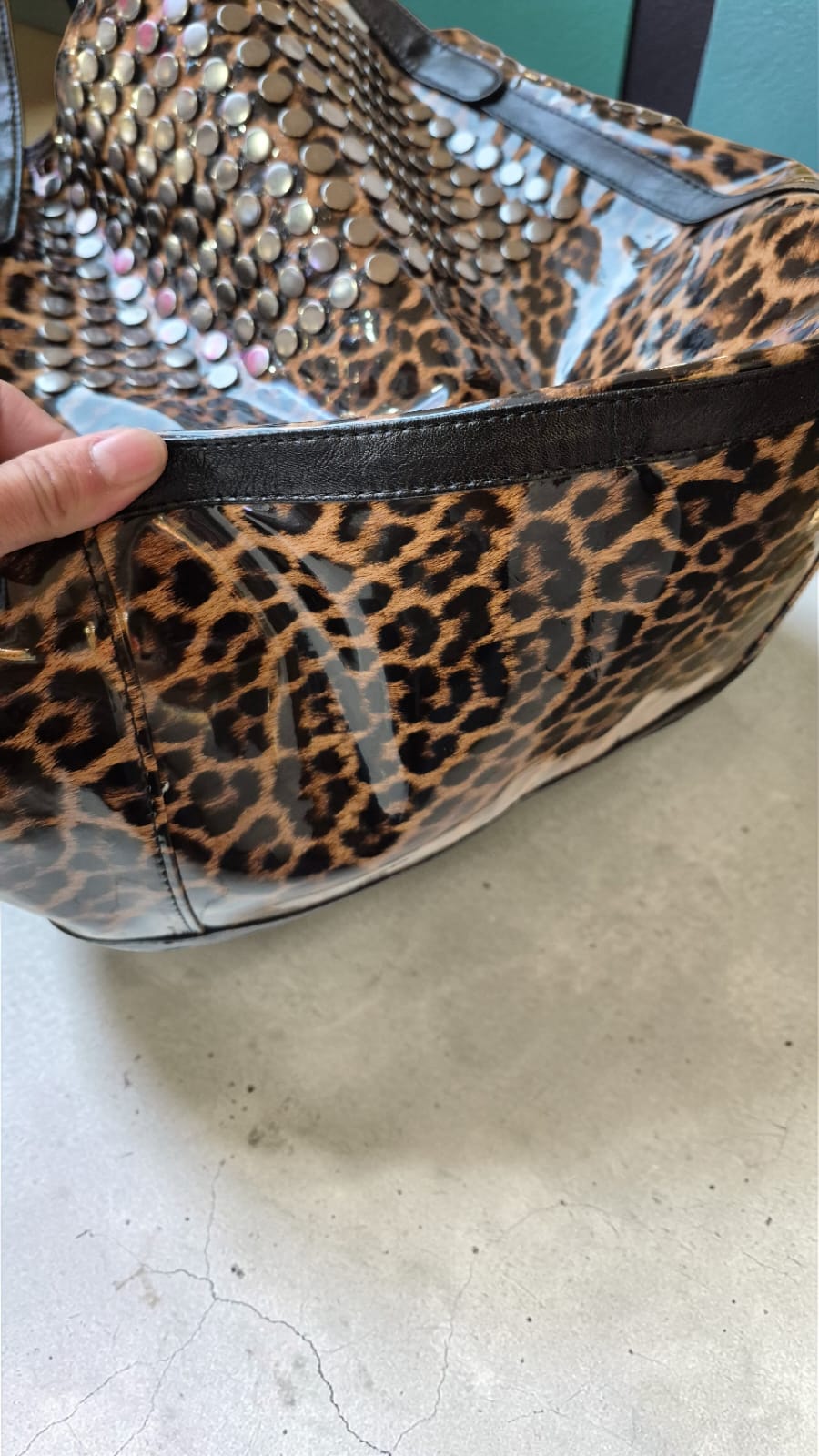 Bolso Tote Tachas Animal Print