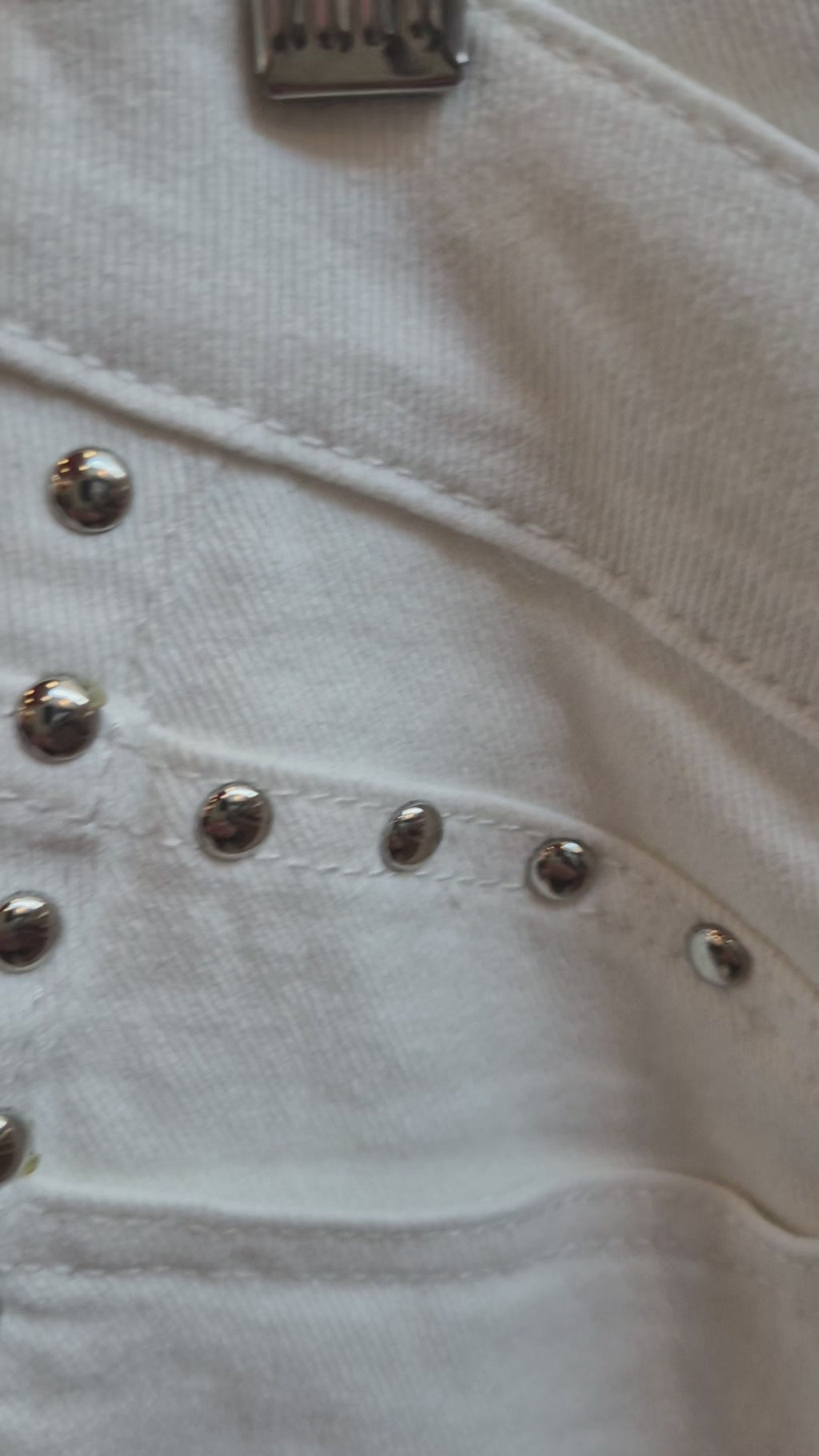 Jeans Barrel Tachas