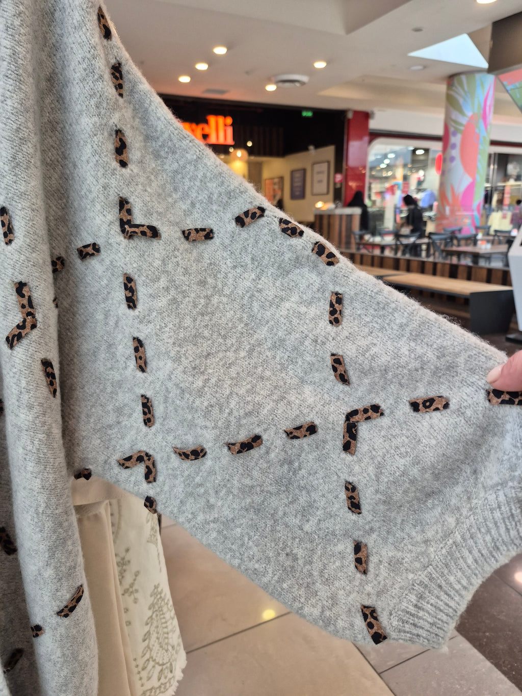 Cardigan Print