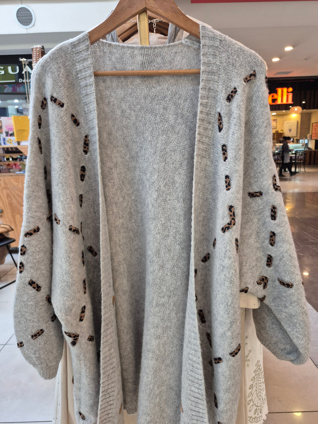 Cardigan Print
