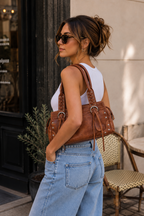 Cartera Dakota con tachas