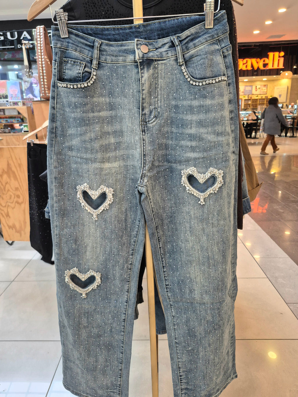 Jeans corazón calado