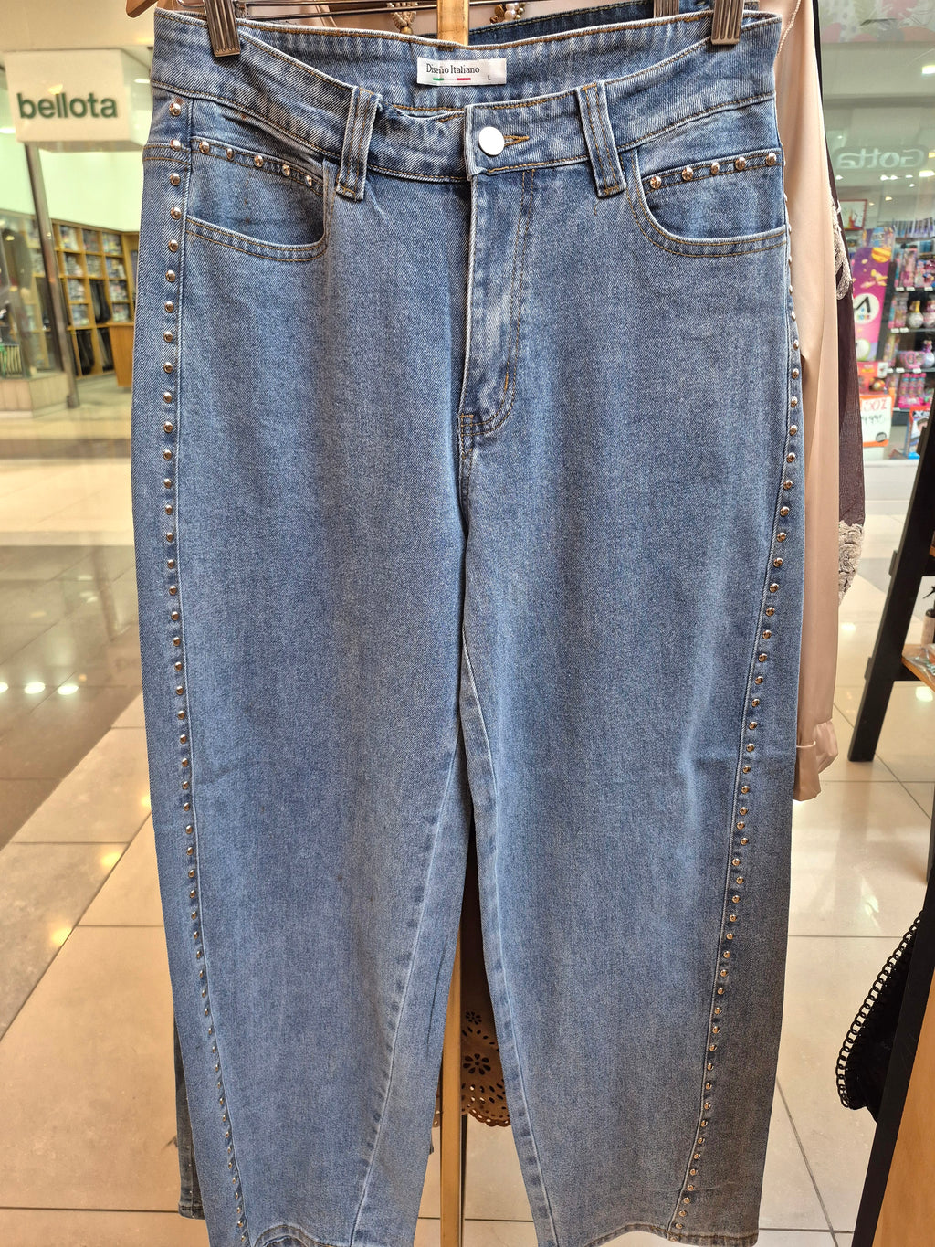 Jeans Barrel Tachas