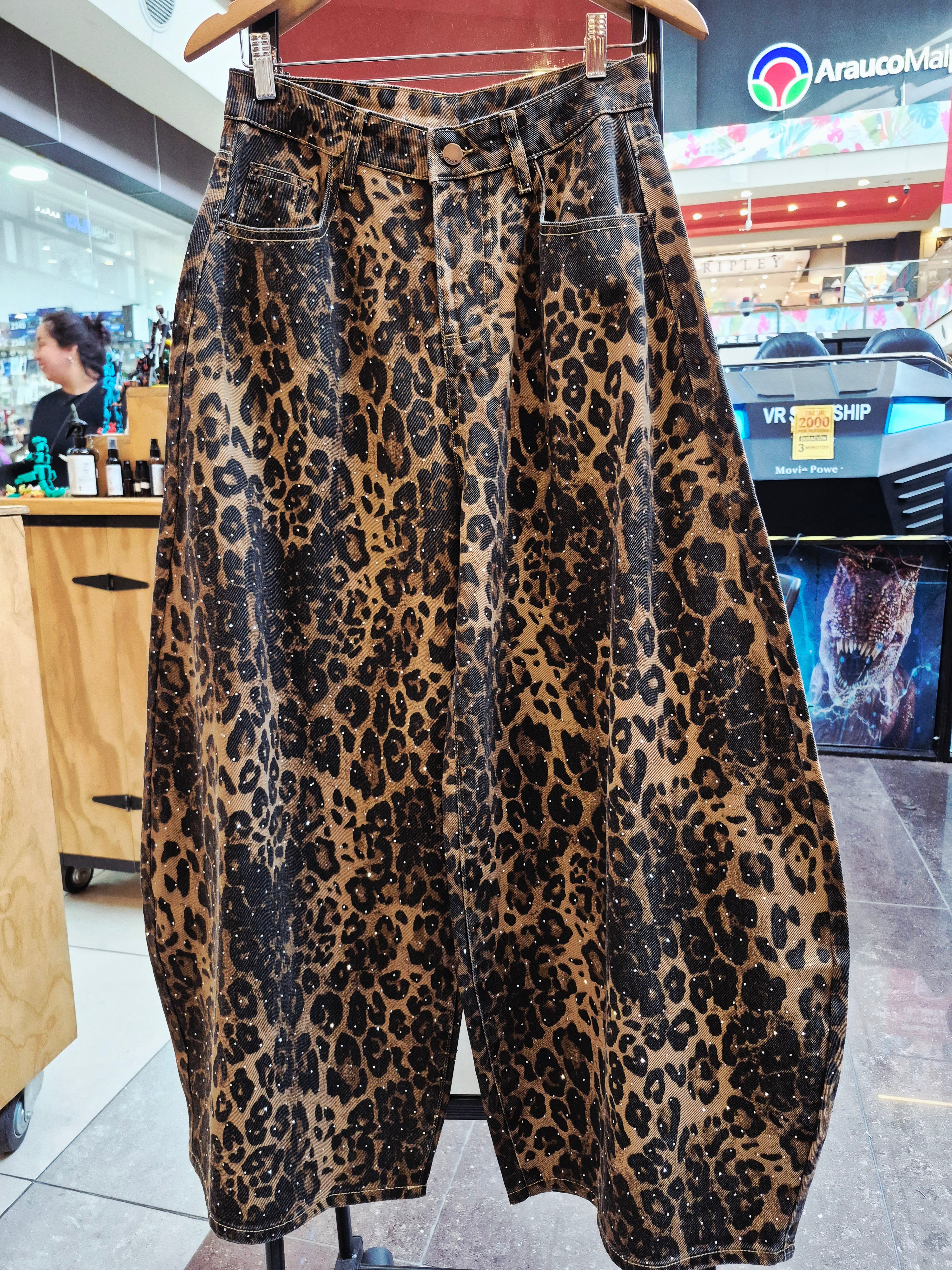 Jeans Barrel Print