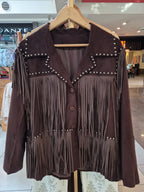 Chaqueta gamuza tachas y flecos