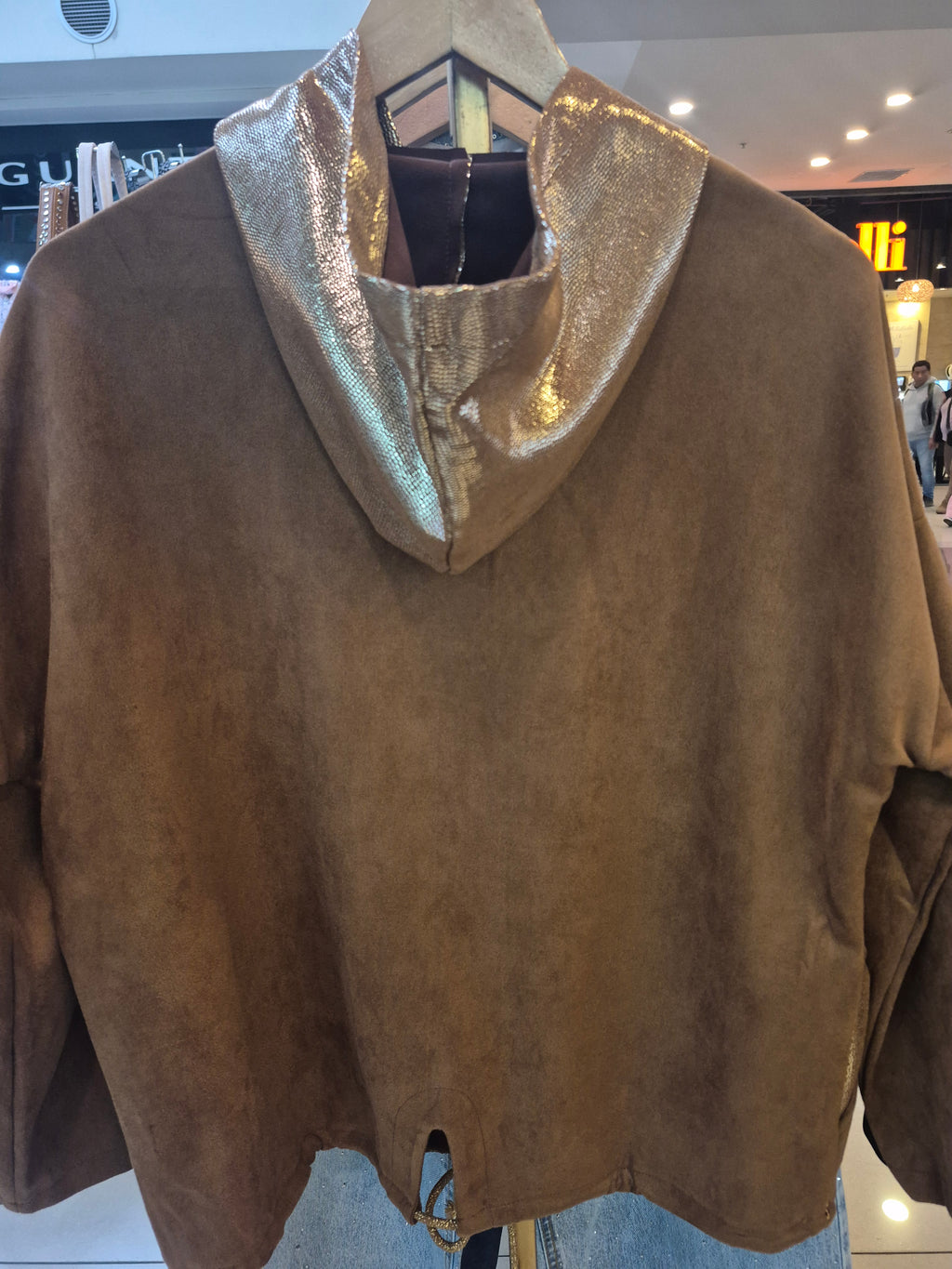 Campera gamuzada