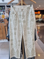 Pantalón bordado diseño