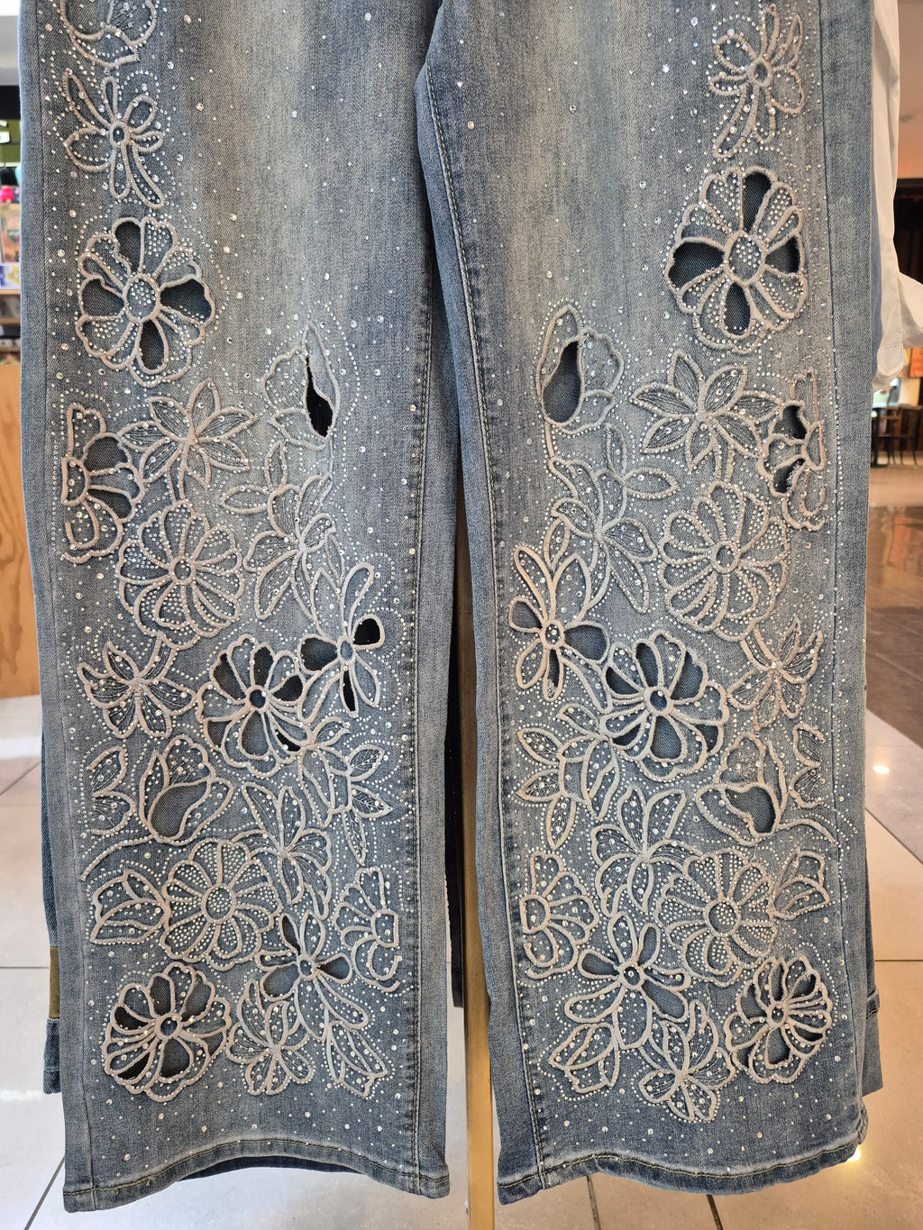 Jeans Calado flores