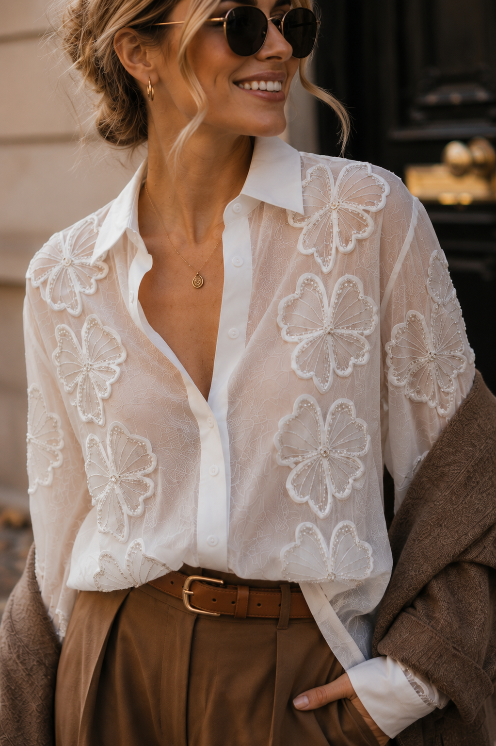 Camisa transparente flor strass