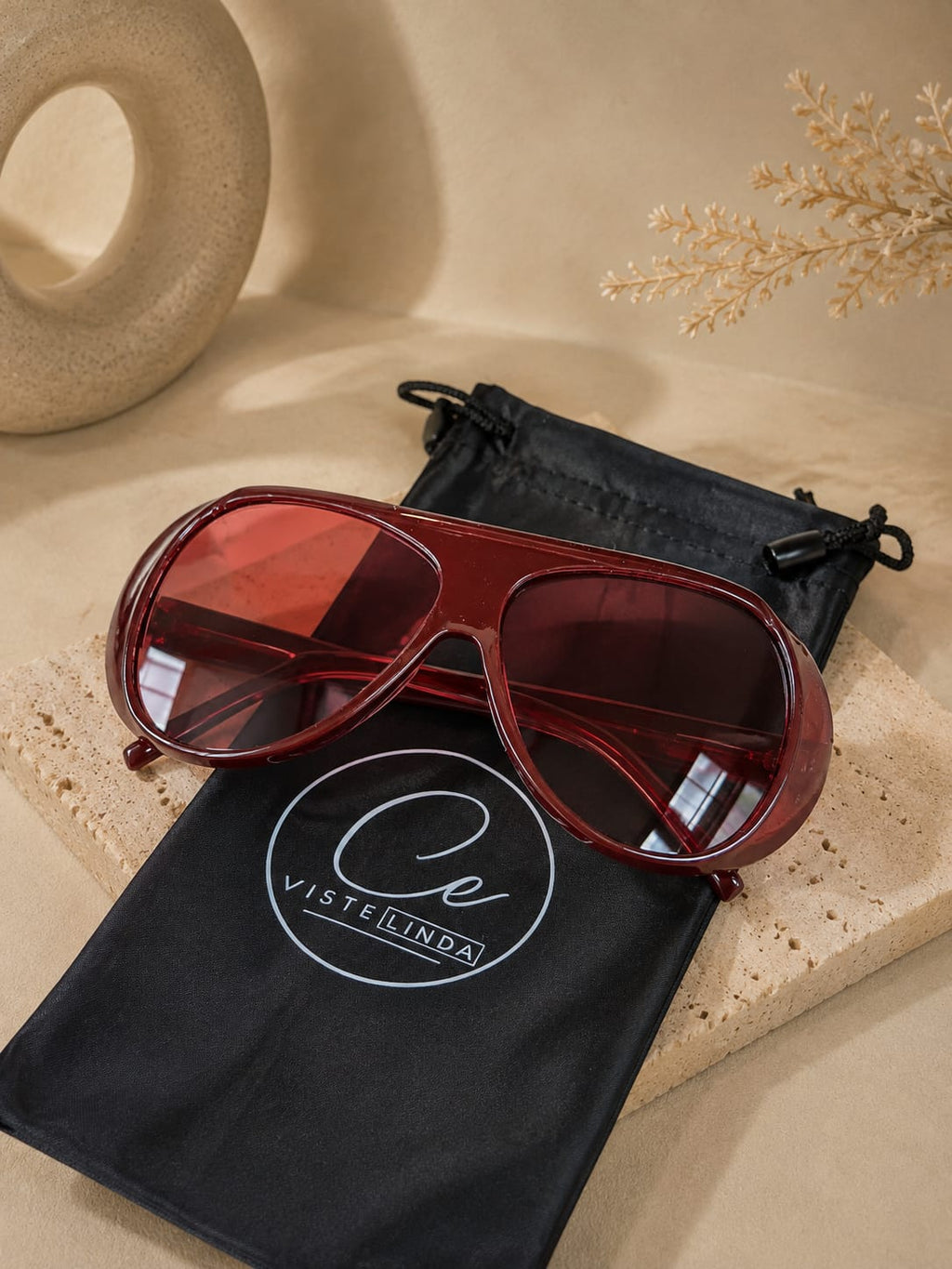 Gafas retro en tendencia - burdeo