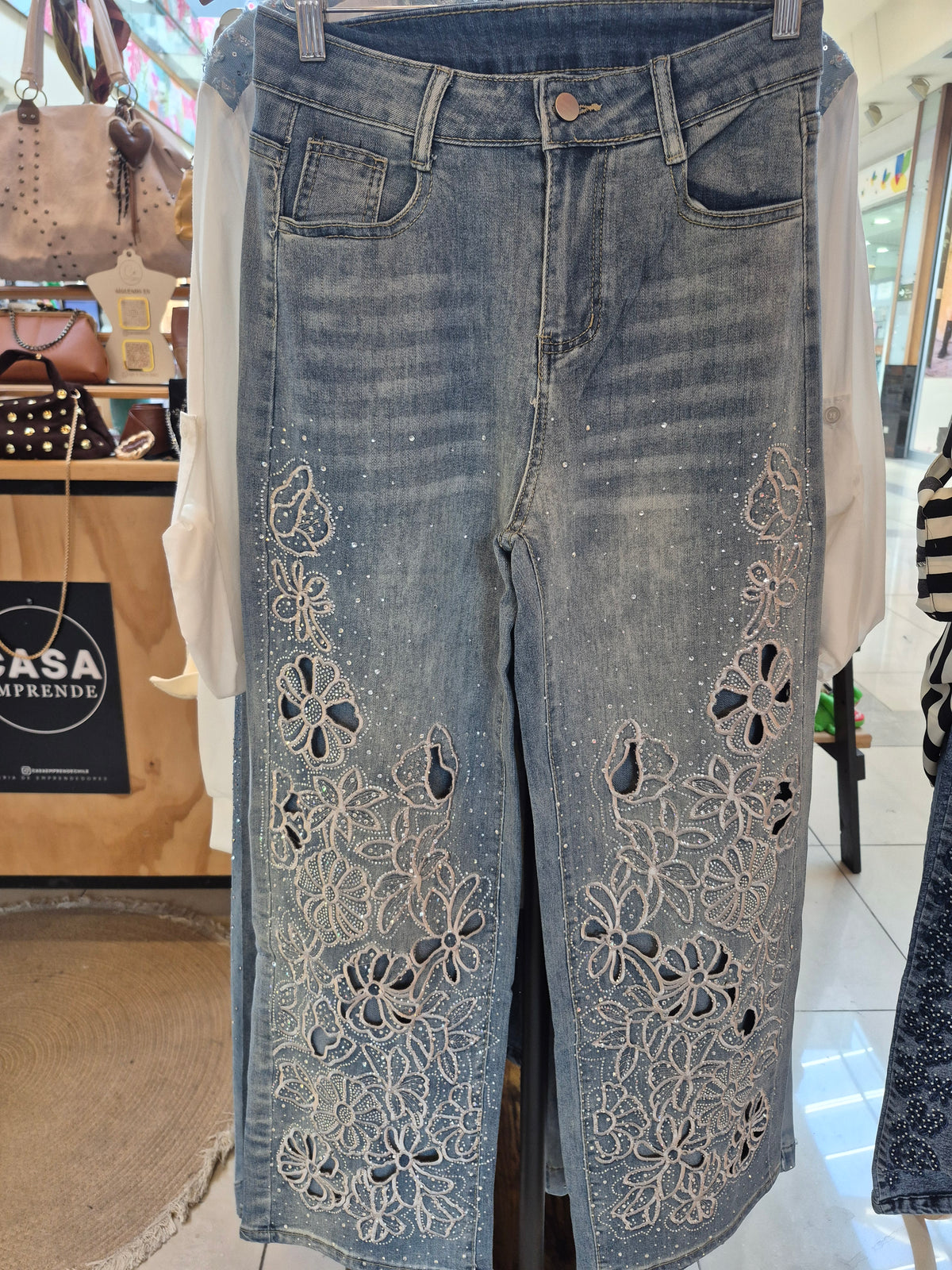 Jeans Calado flores