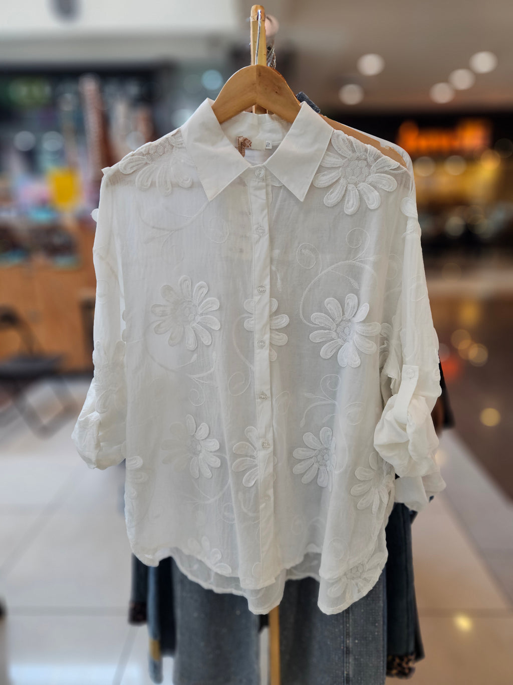 Camisa Flores bordada