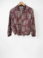 Bomber bordada diseño hojas